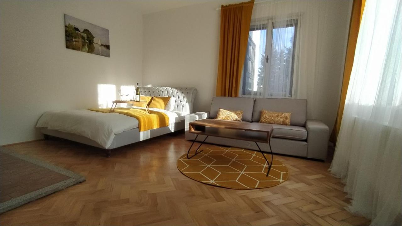 Vila Sik Nove Mesto na Morave Eksteriør billede